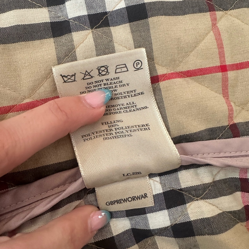 Burberry Beige Plaid Quilted Lined Jacket - Picture 5 of 12